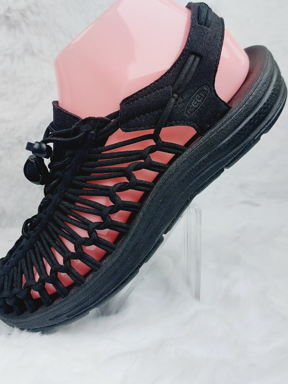Keen Women's Black Uneek Fade Mesh Bungee Lace Fisherman Sandal Size 6 - Picture 6 of 12